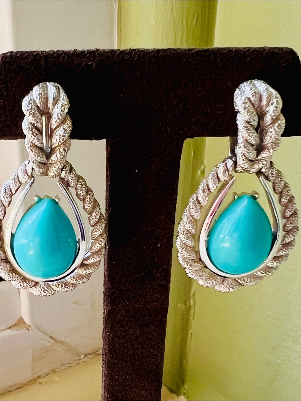 Vintage Avon Silver tone and Faux Turquoise Clip on earrings